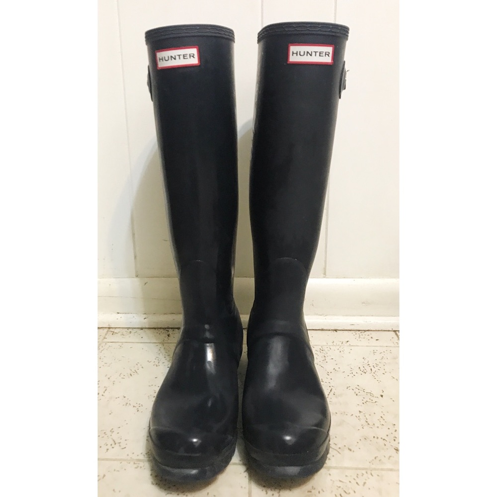 Hunter Women's original tour rain boots navy 8